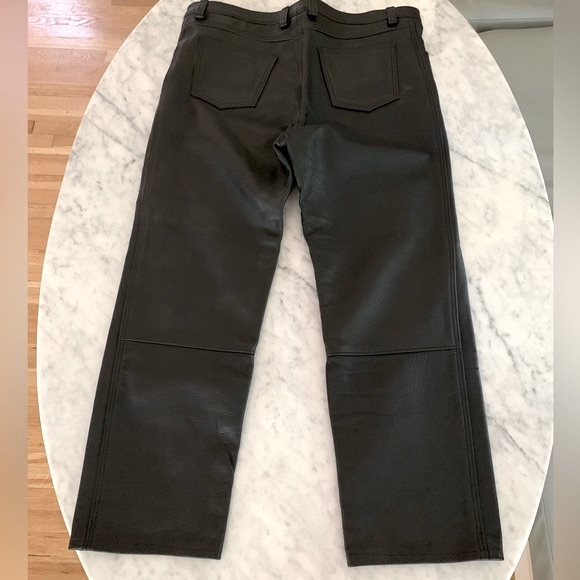 Mens leather motorcycle pants, beautiful leather, lined size 40” x 28” - Picture 8 of 11